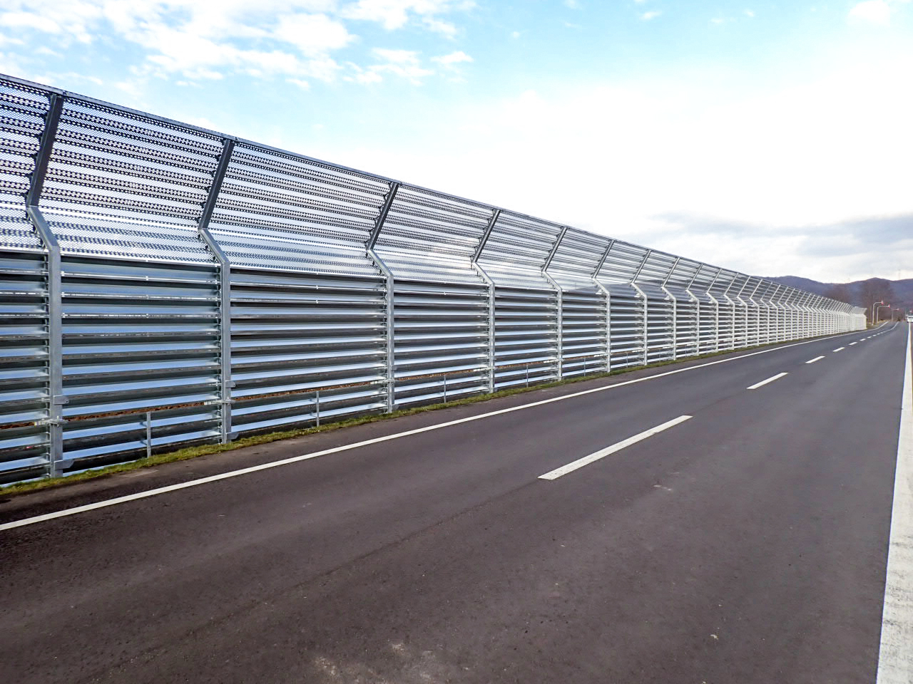 令和5年度　泊共和線防災安全B（雪寒）工事（防雪柵工）